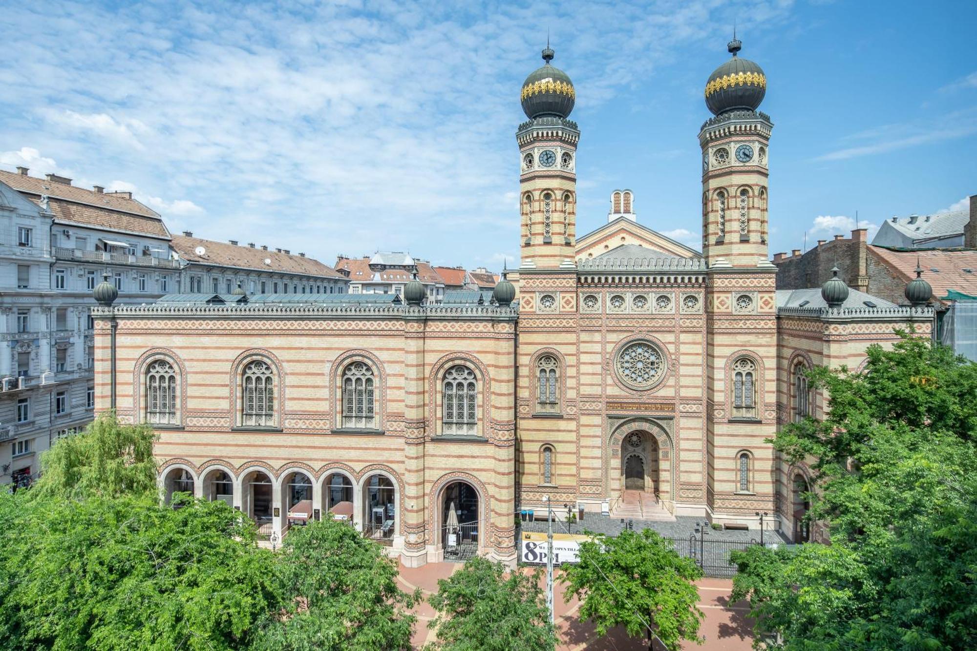 Ultra Central Luxury Budapest Exterior photo